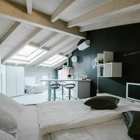Апартаменты Casa Felice By Porta Collection Луино